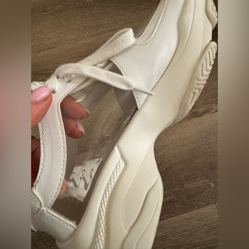 Michael Kors white and clear sneakers - Picture 3 of 11
